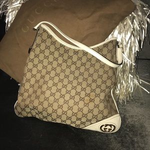 Classic Gucci Shoulder Bag